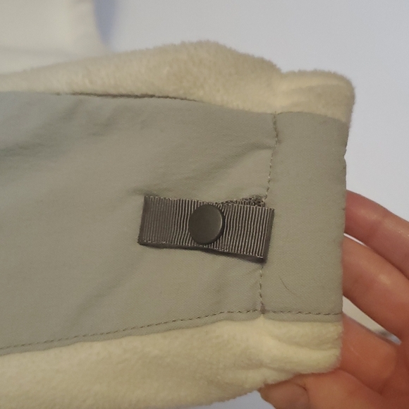 North Face Fleece Jacket Medium - Picture 4 of 10